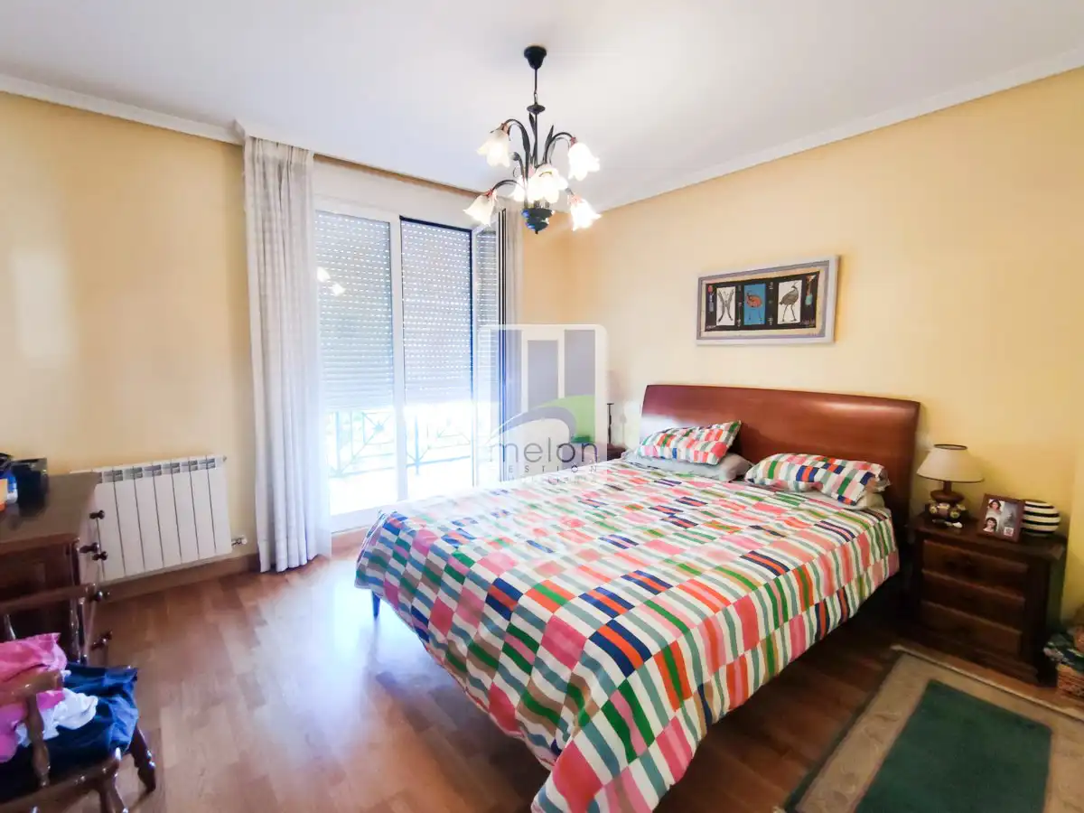 Dormitori de Casa o xalet en venda en Burgos