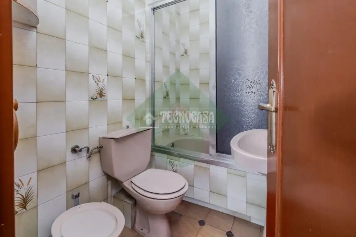 Baño de Piso en venta en Madrid con Calefacción y Terraza
