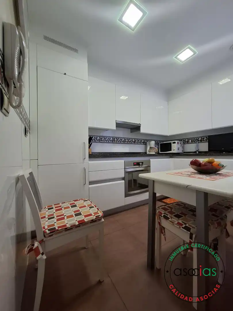 Küche von Wohnung zum Verkauf in Gijón  mit Heizung, Terrasse und Abstellraum