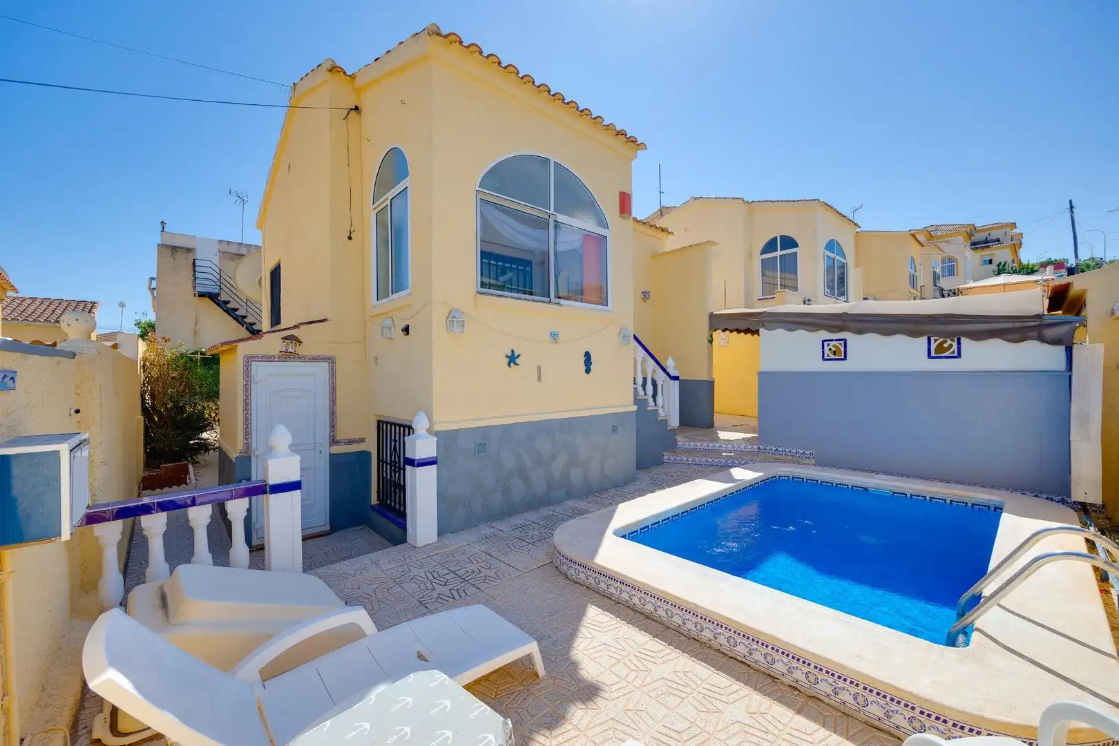 Vista exterior de Casa o chalet en venta en San Fulgencio con Aire acondicionado, Calefacción y Jardín privado