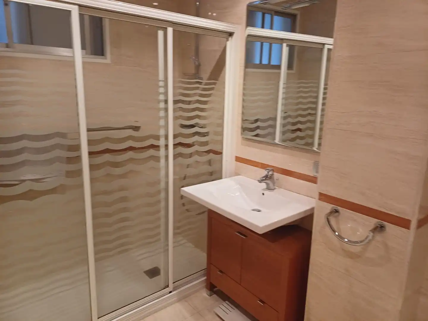 Bathroom of Flat for sale in A Coruña Capital   with Heating, Terrace and Storage room