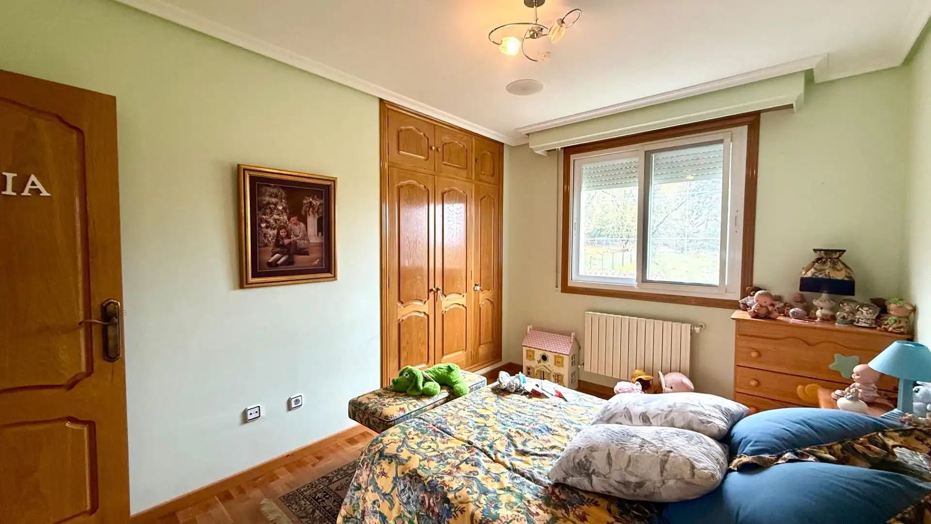 Bedroom of Country homes for sale in Toén  with Heating, Private garden and Storage room