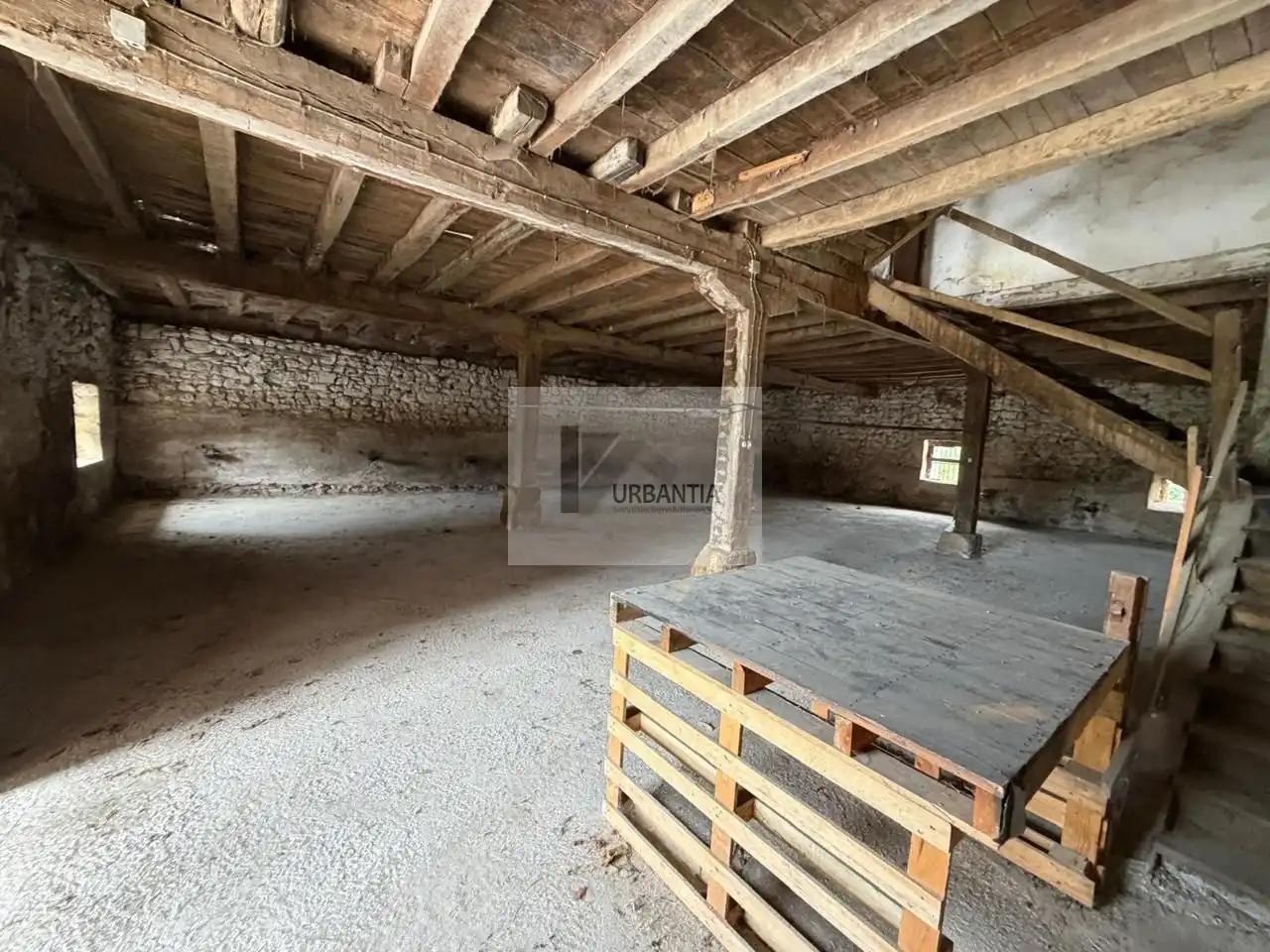 Country homes for sale in Basaburua, Navarra