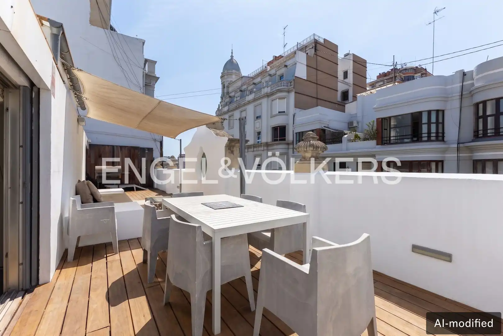 Attique avec ascenseur à vendre à L'Eixample