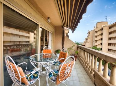 Apartament amb piscina en venda a Campello Playa