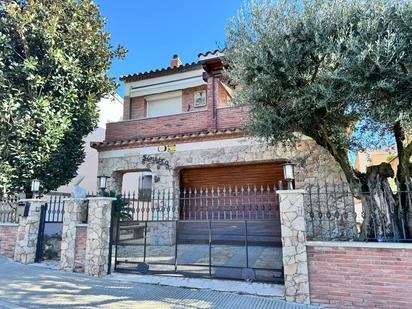 Vista exterior de Casa o xalet en venda en Santa Maria de Palautordera amb Terrassa