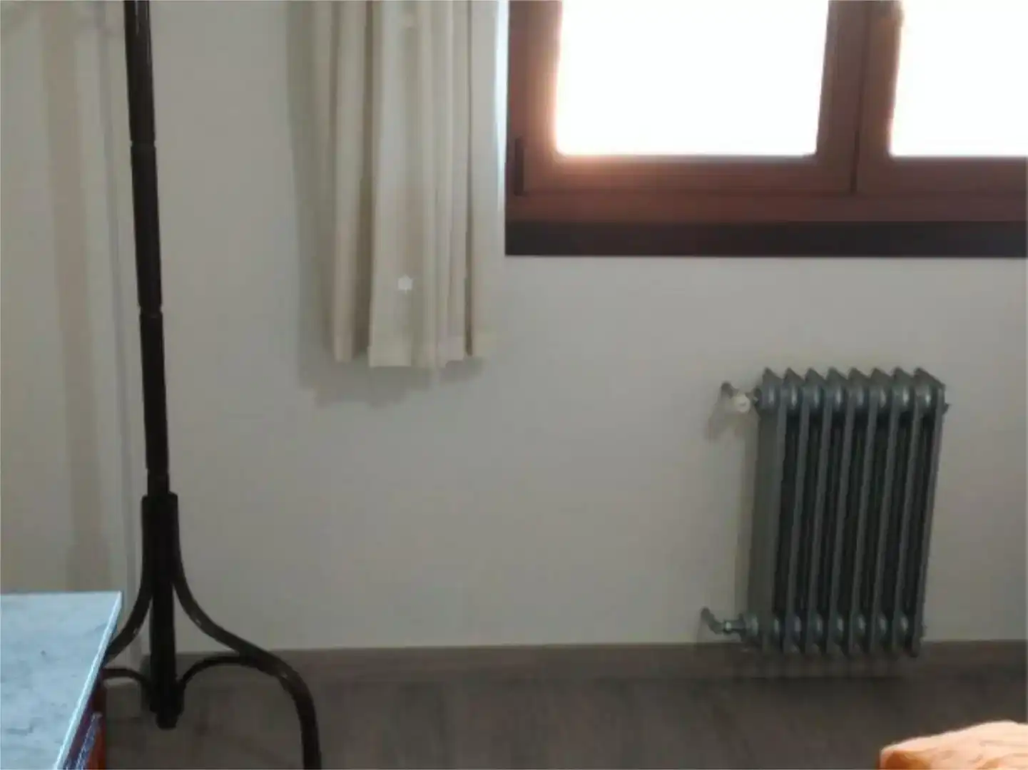 Habitación de Piso en venta en Baza con Aire acondicionado, Parquet y Amueblado