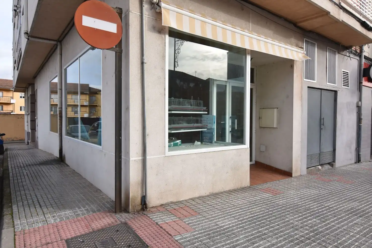 Local commercial à louer à ESPAÑA 44, imagen 4