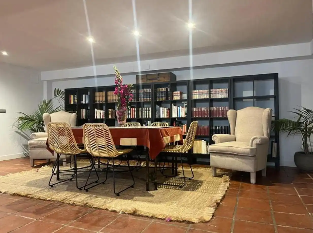 Menjador de Casa o xalet en venda en Córdoba amb Aire condicionat, Jardí privat i Terrassa