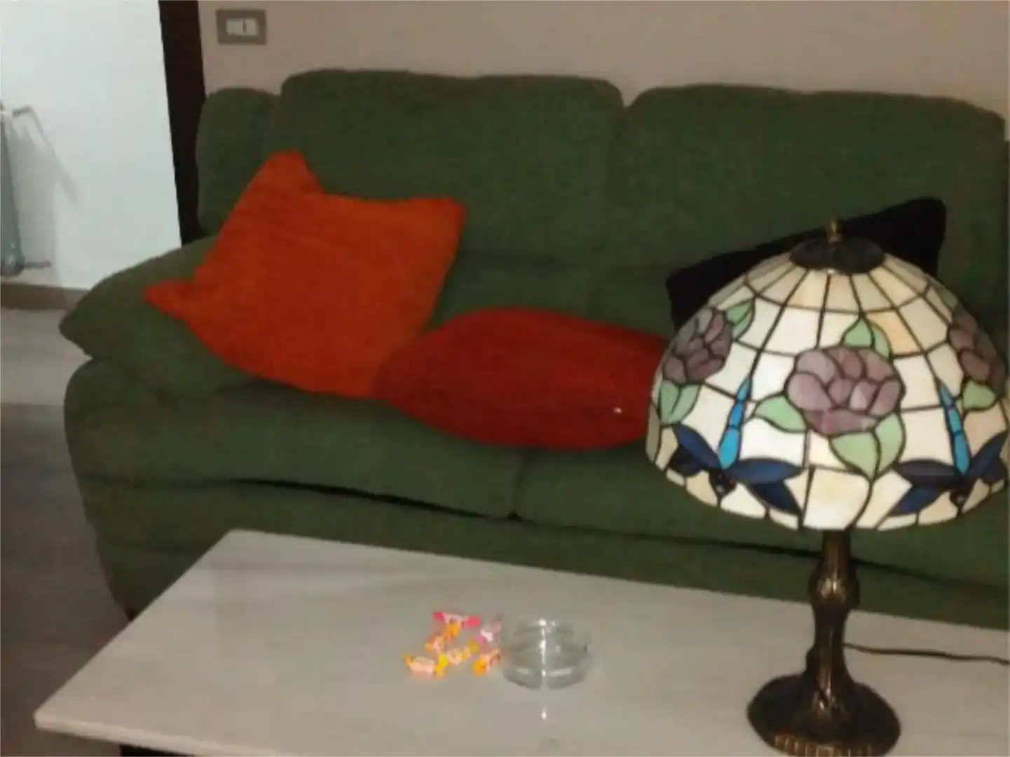 Sala de estar de Piso en venta en Baza con Aire acondicionado, Parquet y Amueblado