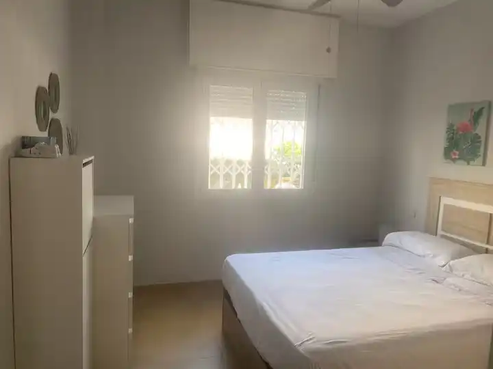 Dormitori de Apartament de lloguer en Vera amb Aire condicionat, Terrassa i Moblat