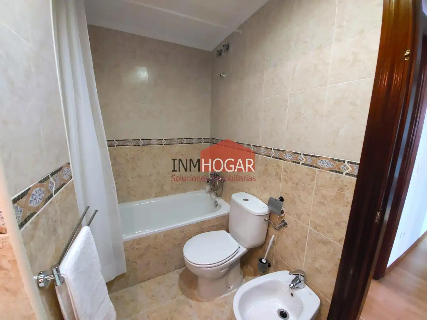 Baño de Piso en venta en Ávila con Calefacción y Trastero