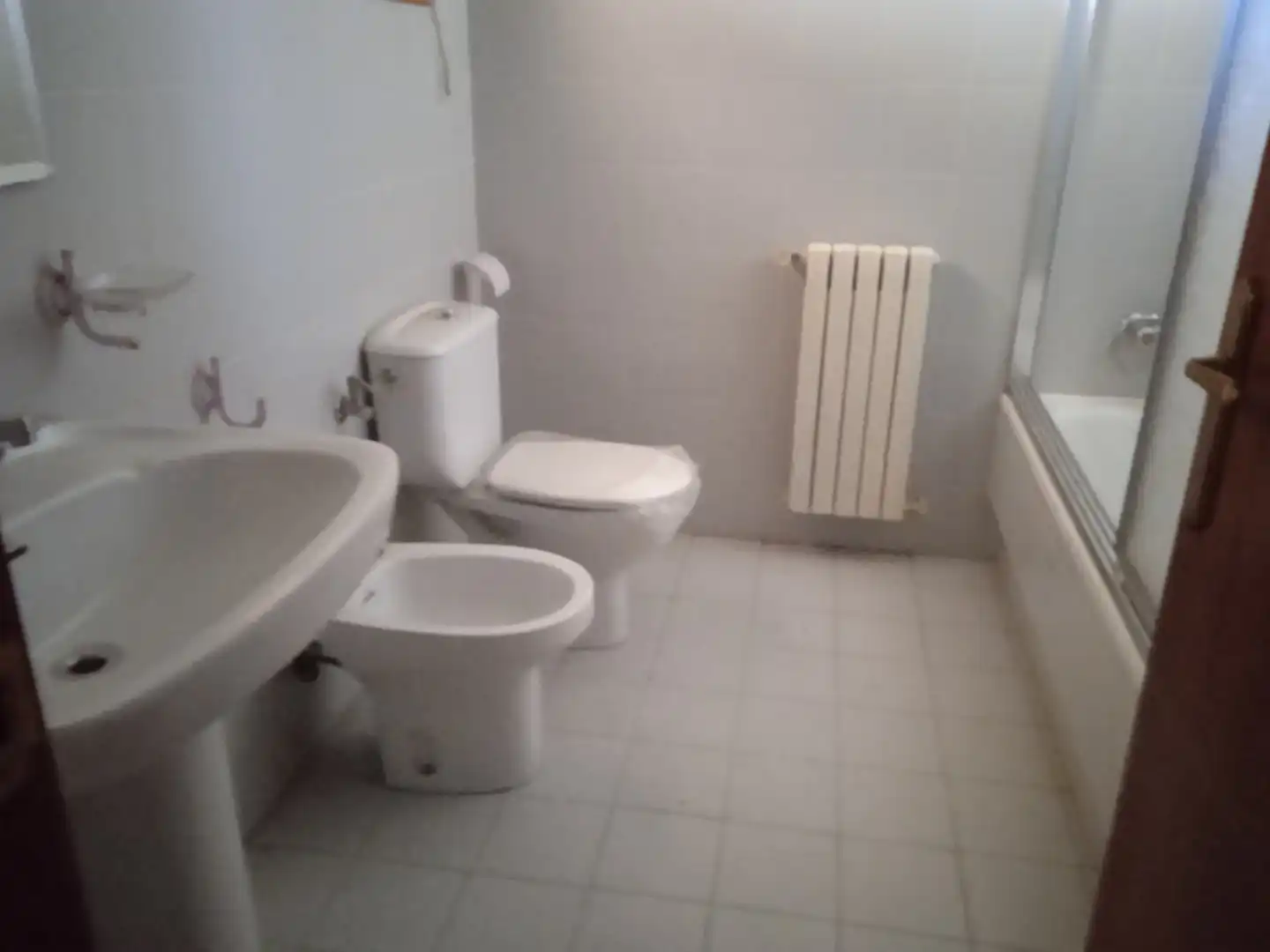 Bathroom of Flat for sale in San Pedro de Gaíllos, Segovia