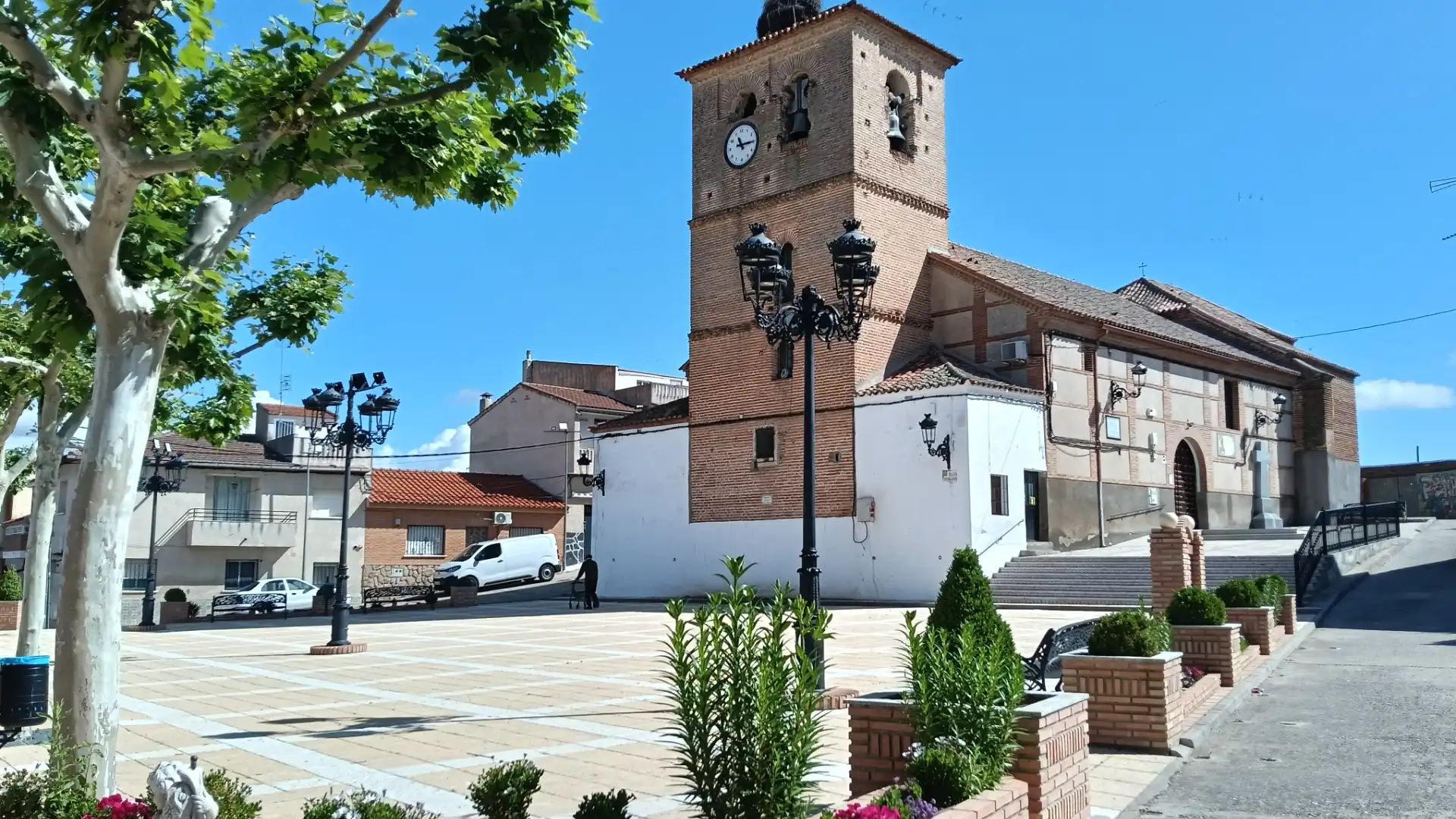 Vista exterior de Casa o xalet en venda en Lucillos amb Terrassa