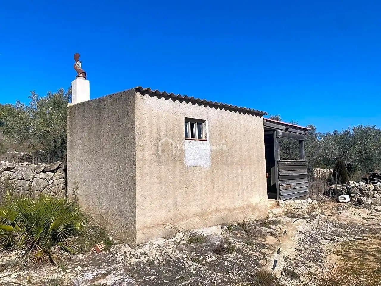 Terrain rustique à vendre à Calobres