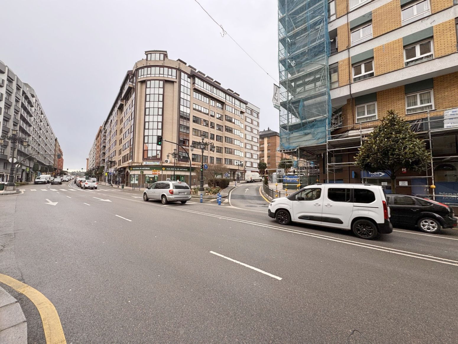 Vista exterior de Pis en venda en Oviedo  amb Calefacció