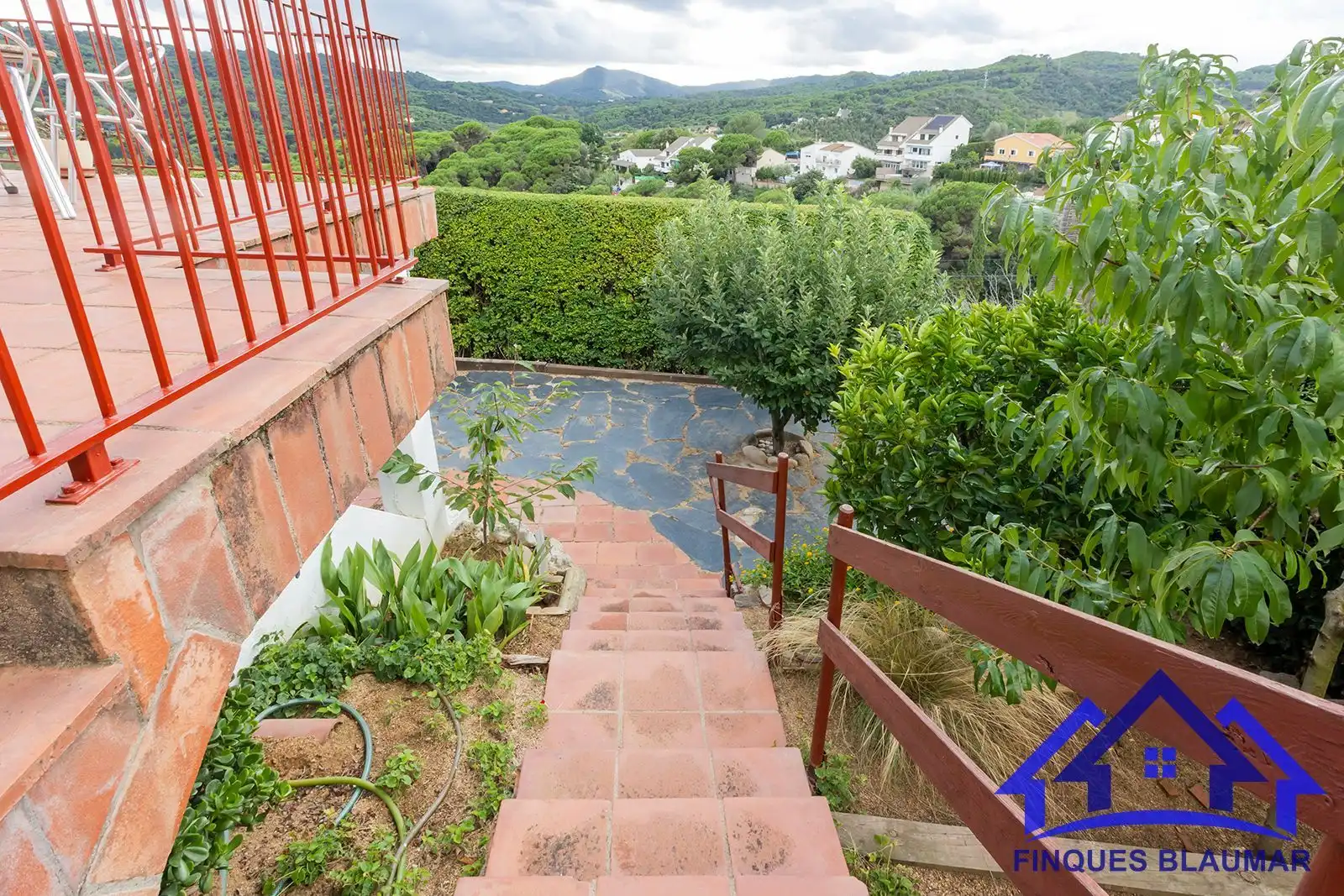 Terrassa de Casa o xalet en venda en Sant Iscle de Vallalta amb Calefacció, Jardí privat i Terrassa