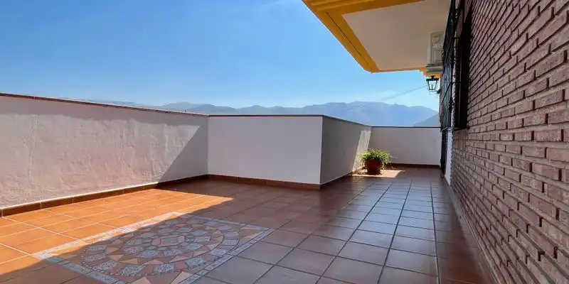 Terrassa de Casa o xalet en venda en Loja amb Aire condicionat, Jardí privat i Terrassa