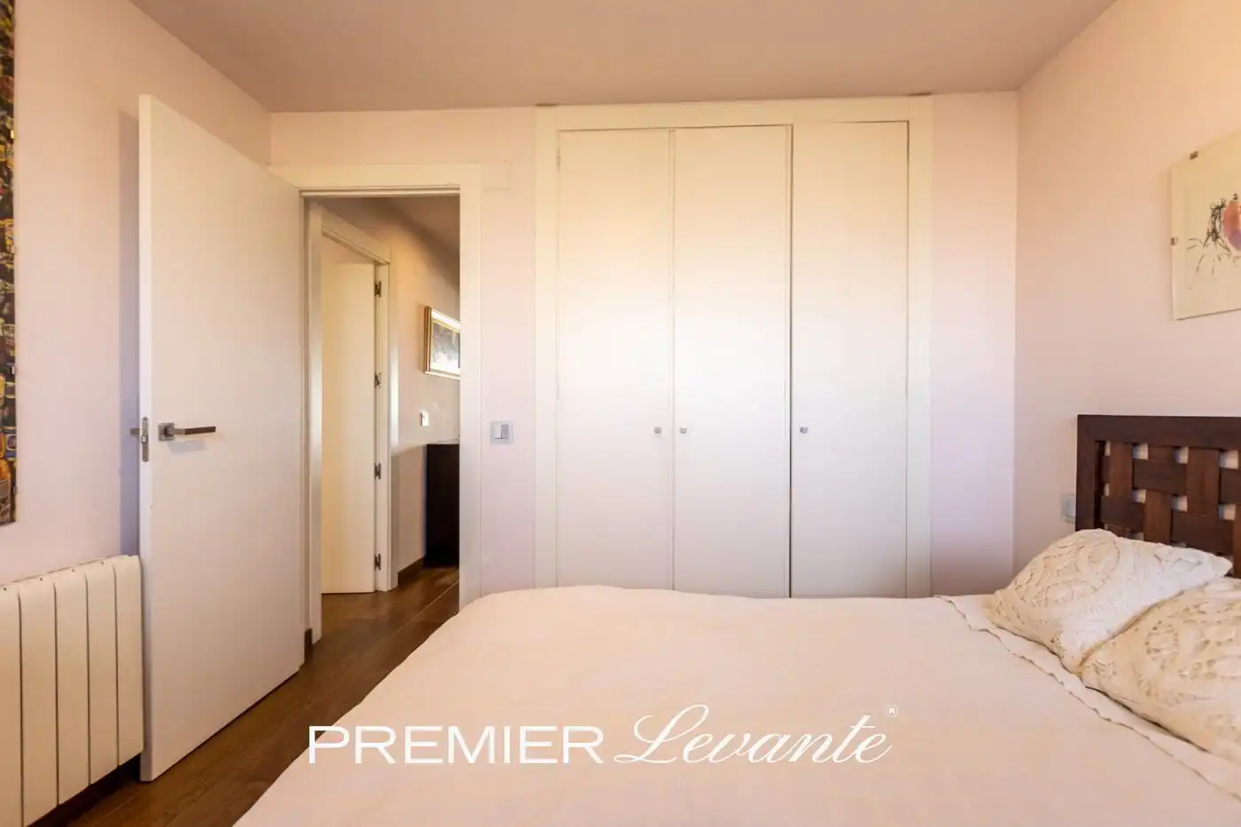 Habitación de Piso en venta en Alicante / Alacant con Aire acondicionado, Calefacción y Jardín privado