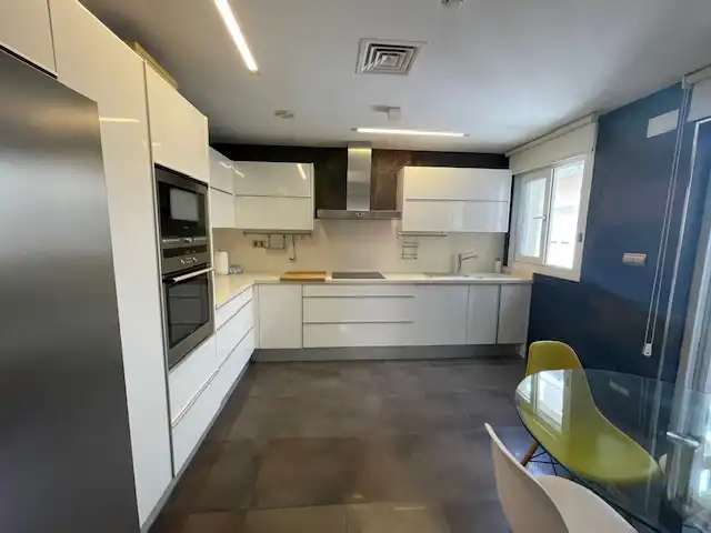 Maisonette zur Miete in Carrer Tomás López Torregrosa, Barrio del Centro