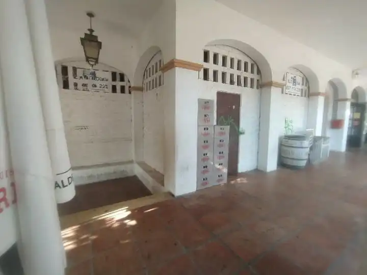 Local de alquiler en Rincón de la Victoria