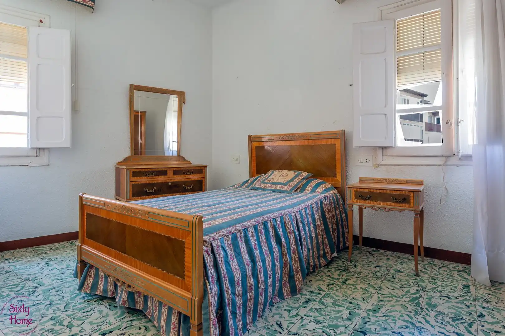 Dormitori de Casa o xalet en venda en Andorra (Teruel) amb Jardí privat, Traster i Moblat