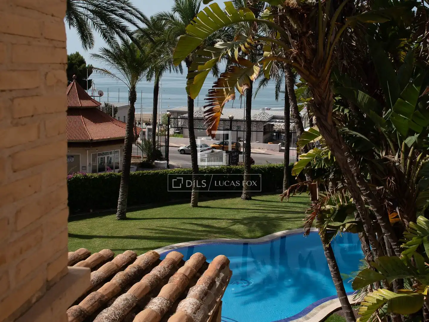 Swimming pool of Houses for sale in Cullera  with Air Conditioner, Heating and Private garden