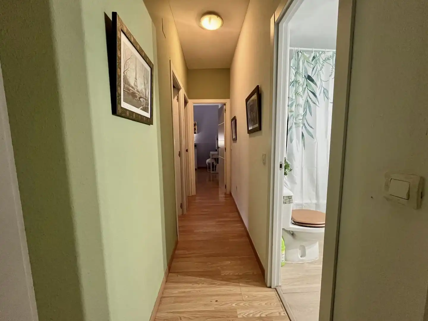 Flat for sale in Sevilla  with Air Conditioner, Parquet flooring and Balcony