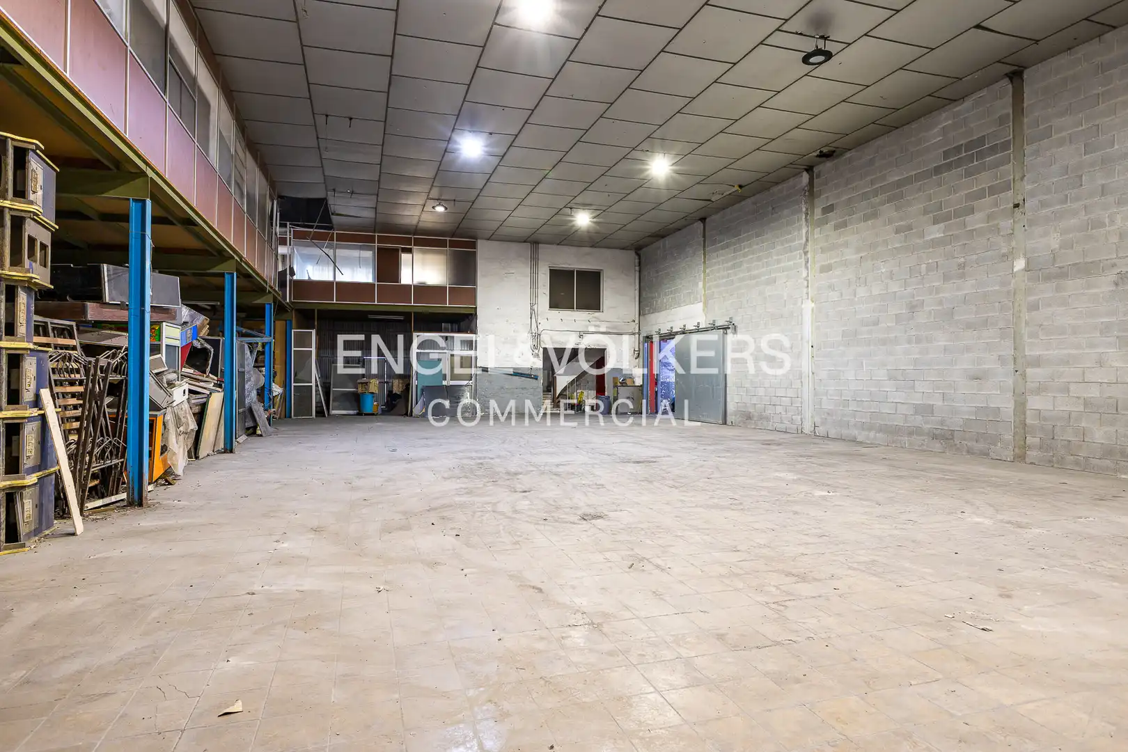 Nau industrial en venda en El Prat de Llobregat