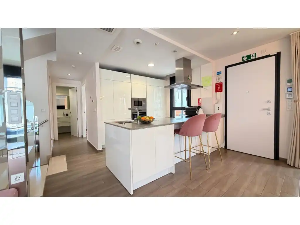 House with pool for sale in Calle Maite Pagazaurtundua Ruiz, imagen 11