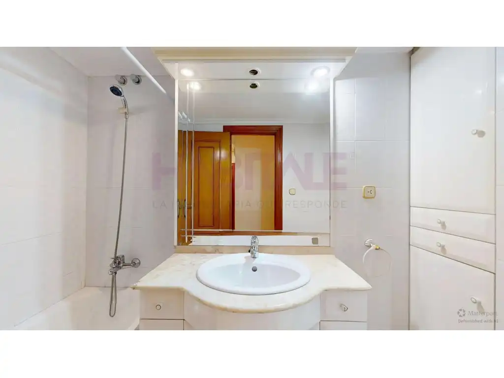 Baño de Piso en venta en Quatre Carreres