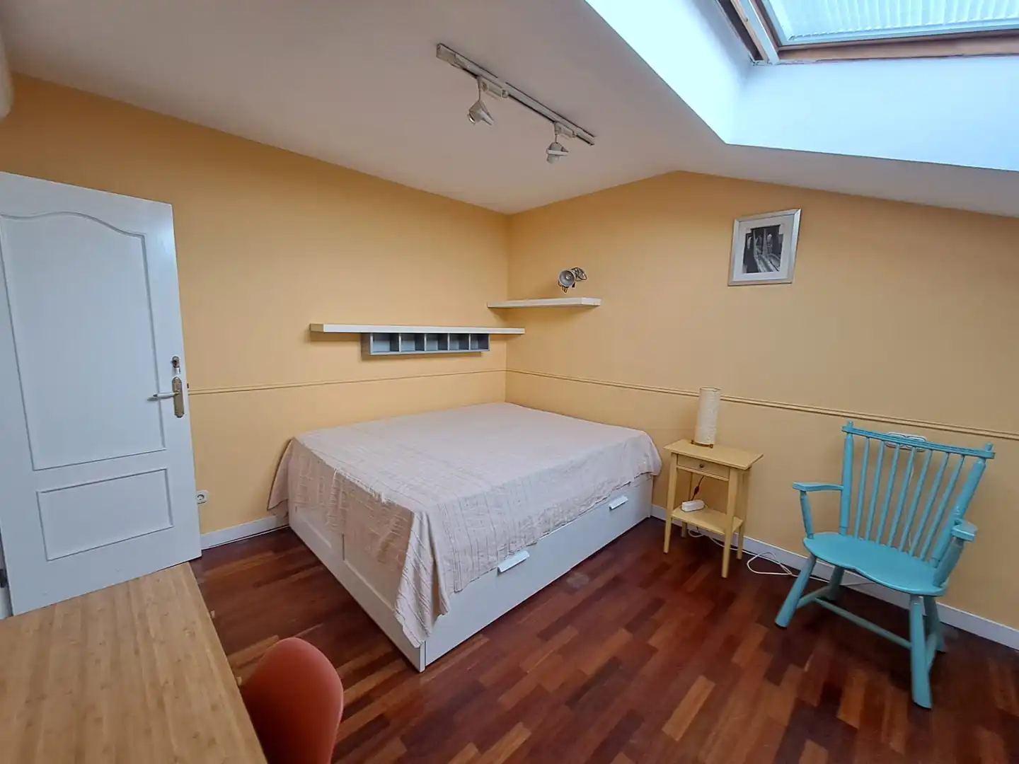 Bedroom of Flat for rent in Salamanca  with Air Conditioner, Heating and Parquet flooring