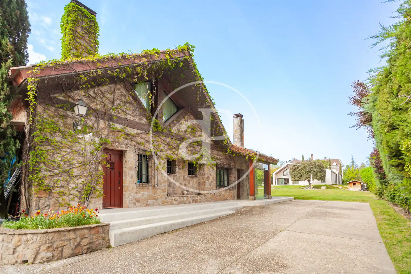 Vista exterior de Casa o chalet en venta en Pozuelo de Alarcón con Aire acondicionado, Calefacción y Jardín privado