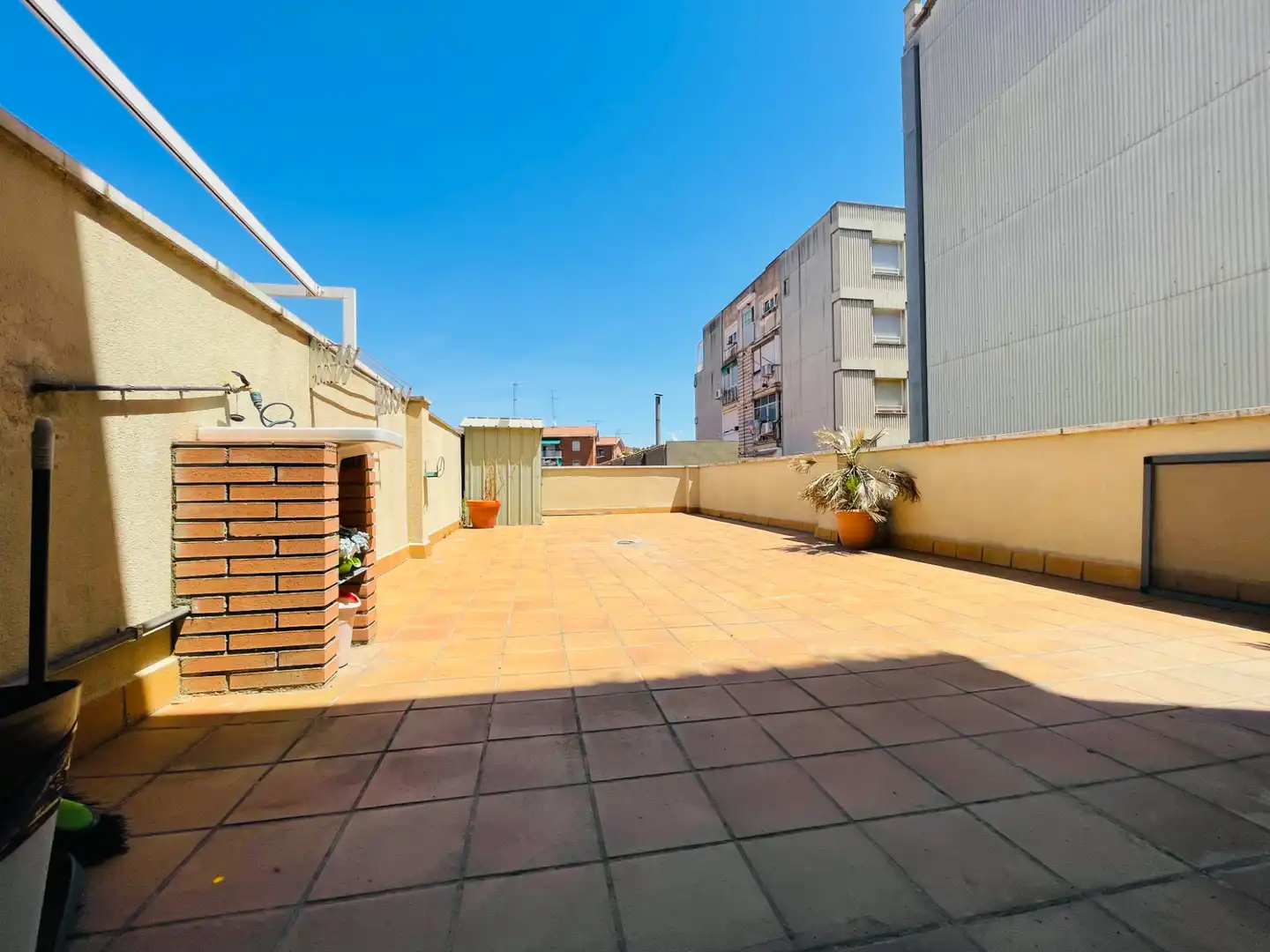 Terraza de Piso en venta en Sant Andreu de la Barca con Calefacción, Terraza y Balcón