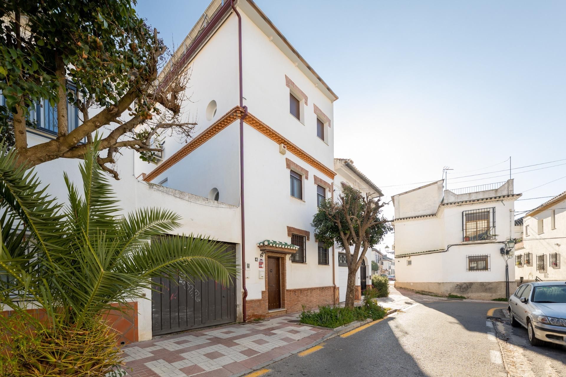 Vista exterior de Casa o chalet en venta en  Granada Capital con Aire acondicionado, Terraza y Trastero