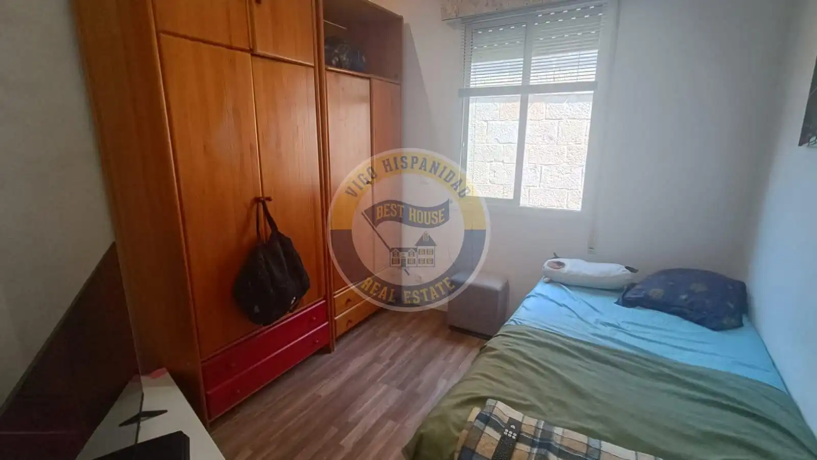 Dormitori de Casa o xalet en venda en Vigo  amb Calefacció, Jardí privat i Balcó
