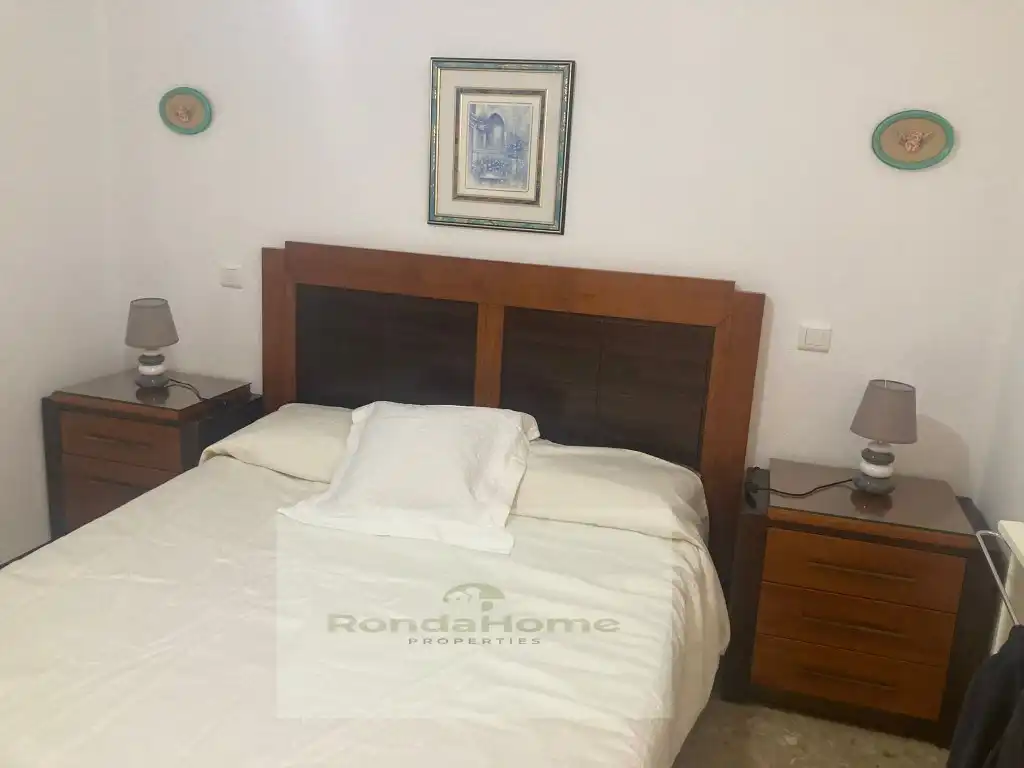 Bedroom of Flat for rent in Torremolinos
