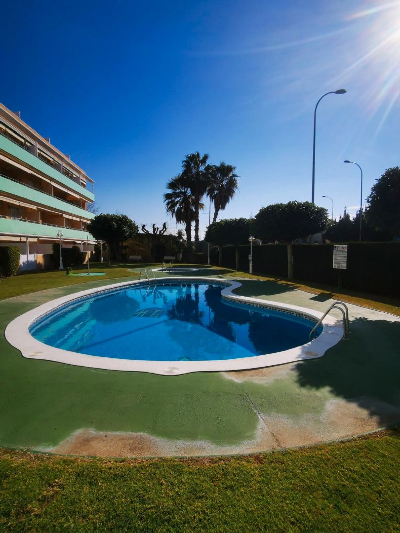 Swimming pool of Duplex for sale in La Pobla de Montornès    with Air Conditioner, Heating and Private garden