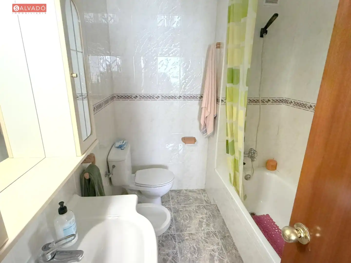 Bathroom of Flat for sale in Cunit  with Air Conditioner, Heating and Storage room