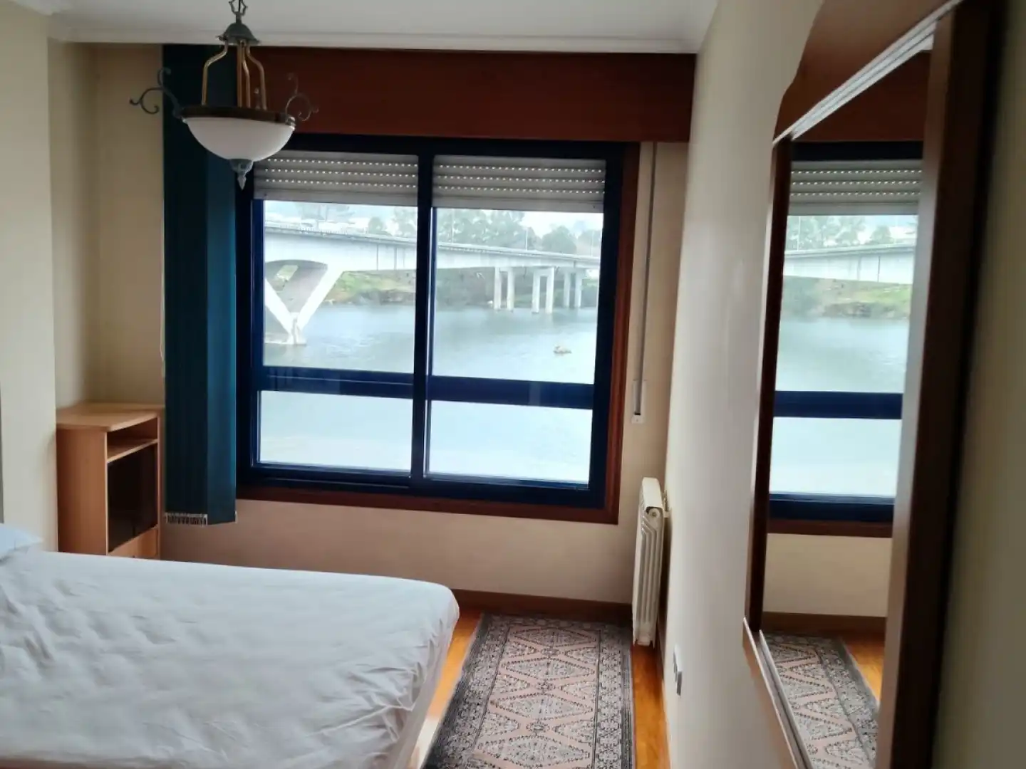 Bedroom of Flat for rent in Pontevedra Capital   with Heating, Furnished and Oven