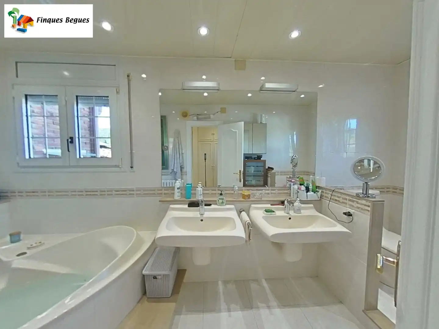 Baño de Casa o chalet en venta en Begues con Calefacción, Jardín privado y Trastero