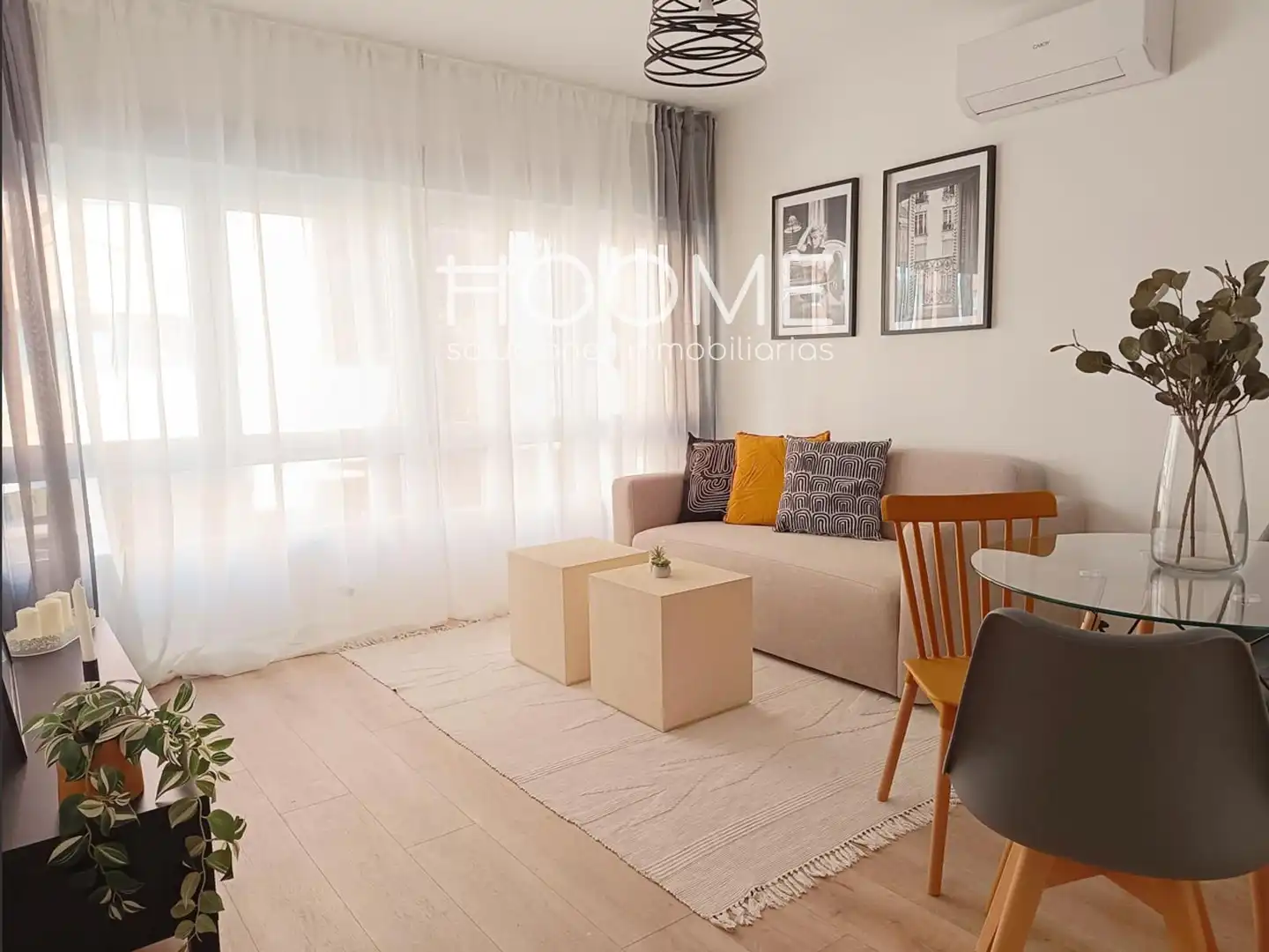 Sala d'estar de Pis en venda en Madrid amb Aire condicionat, Calefacció i Parquet