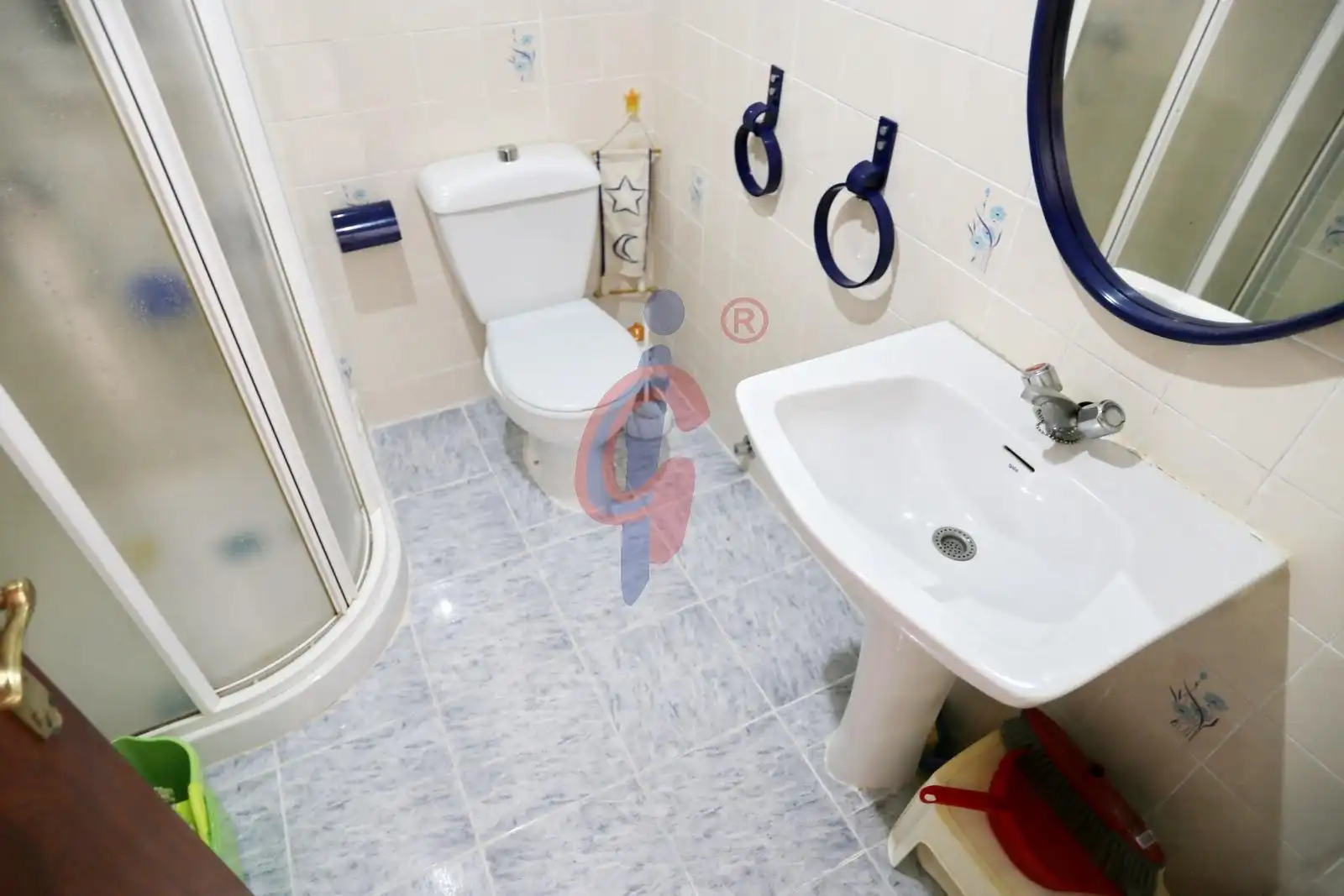 Baño de Piso en venta en Guardamar del Segura con Amueblado