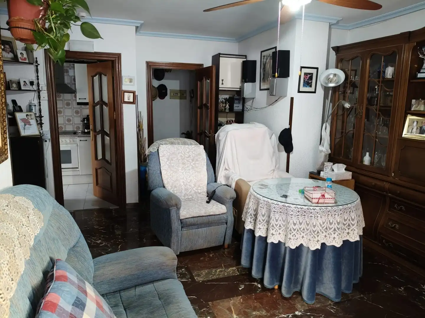 Sala d'estar de Pis en venda en  Jaén Capital amb Terrassa, Moblat i Balcó
