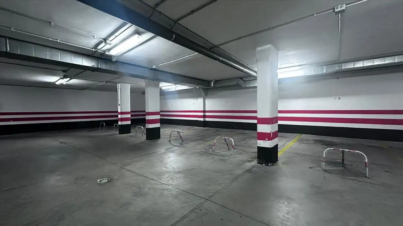 Garage zum Verkauf in SAN FRANCISCO JAVIER, Santidad