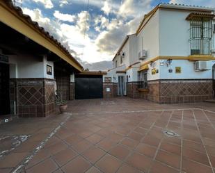 Exterior view of Single-family semi-detached for sale in Los Barrios  with Air Conditioner and Terrace