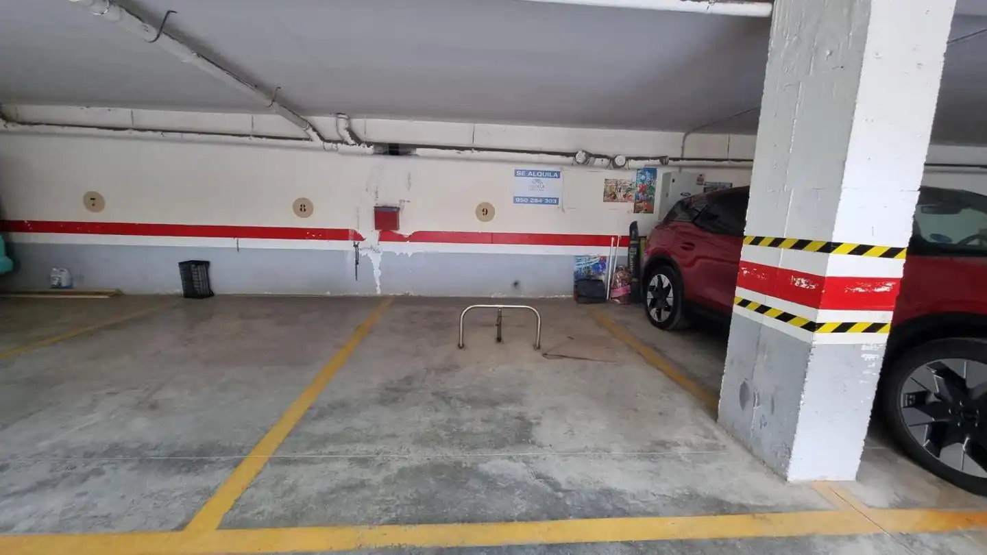 Parking of Garage for rent in Roquetas de Mar