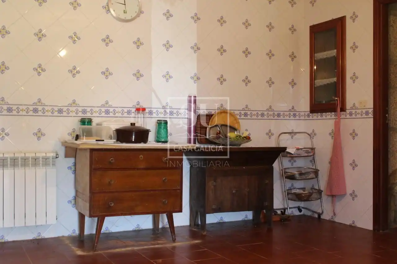 Küche von Country house zum Verkauf in A Lama   mit Privatgarten