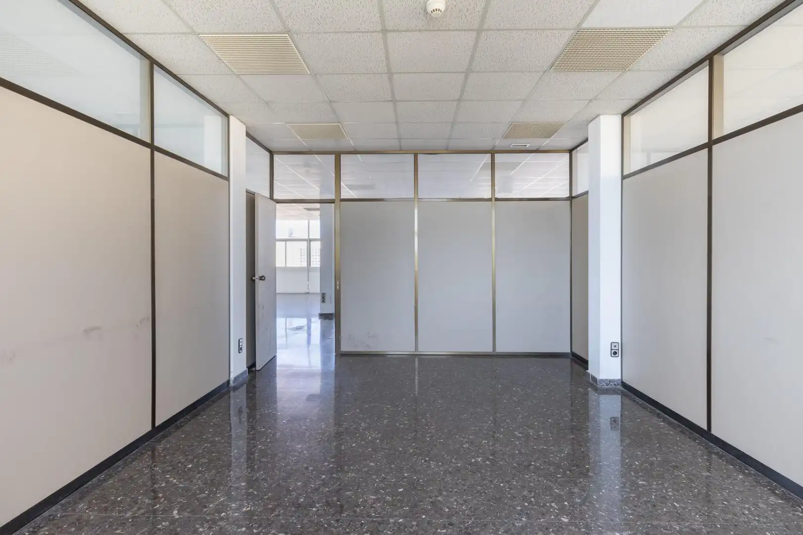 Wohngebäude zum Verkauf in Calle Polígono, imagen 15