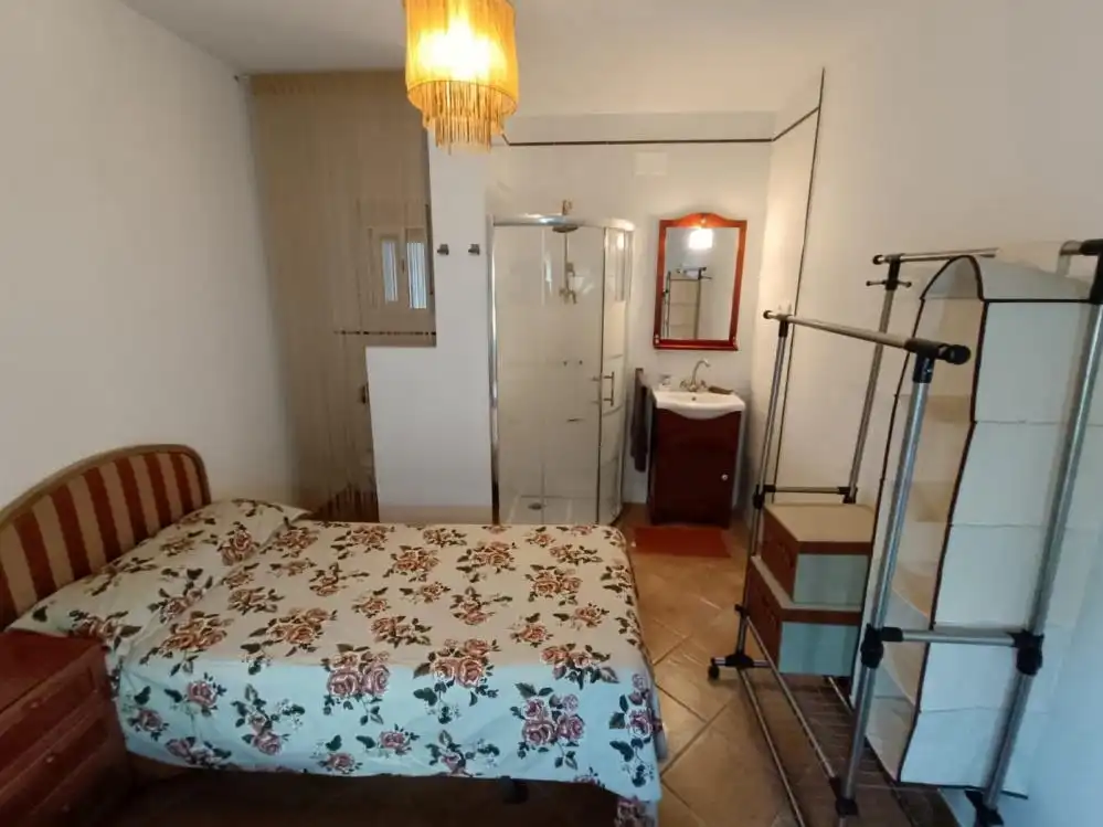 Dormitori de Casa o xalet en venda en Chilluévar amb Aire condicionat, Terrassa i Moblat
